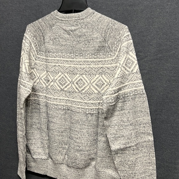 NWT - GAP Factory Men's Fair Isle Raglan Sweater, Light Gray - Size Large - Picture 5 of 11